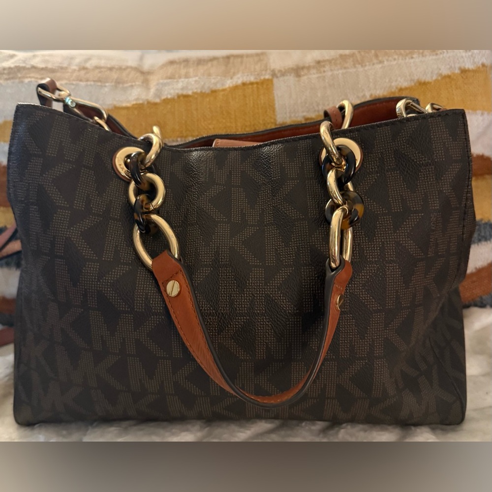 Michael Kors Cynthia Brown Monogram Medium Satchel Handbag - Picture 2 of 11